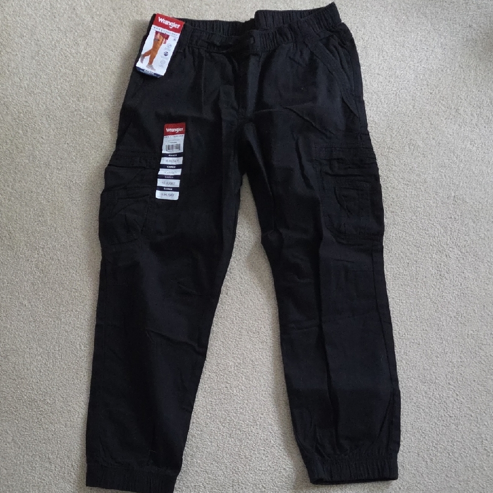 Wrangler Boys Black Jogger Cargo Pants NWT!